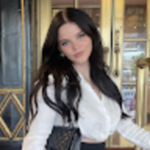 Meet your Posher, Isabel